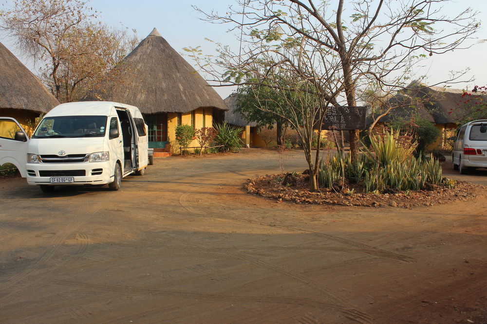 Lesoma Valley Lodge كاسان المظهر الخارجي الصورة