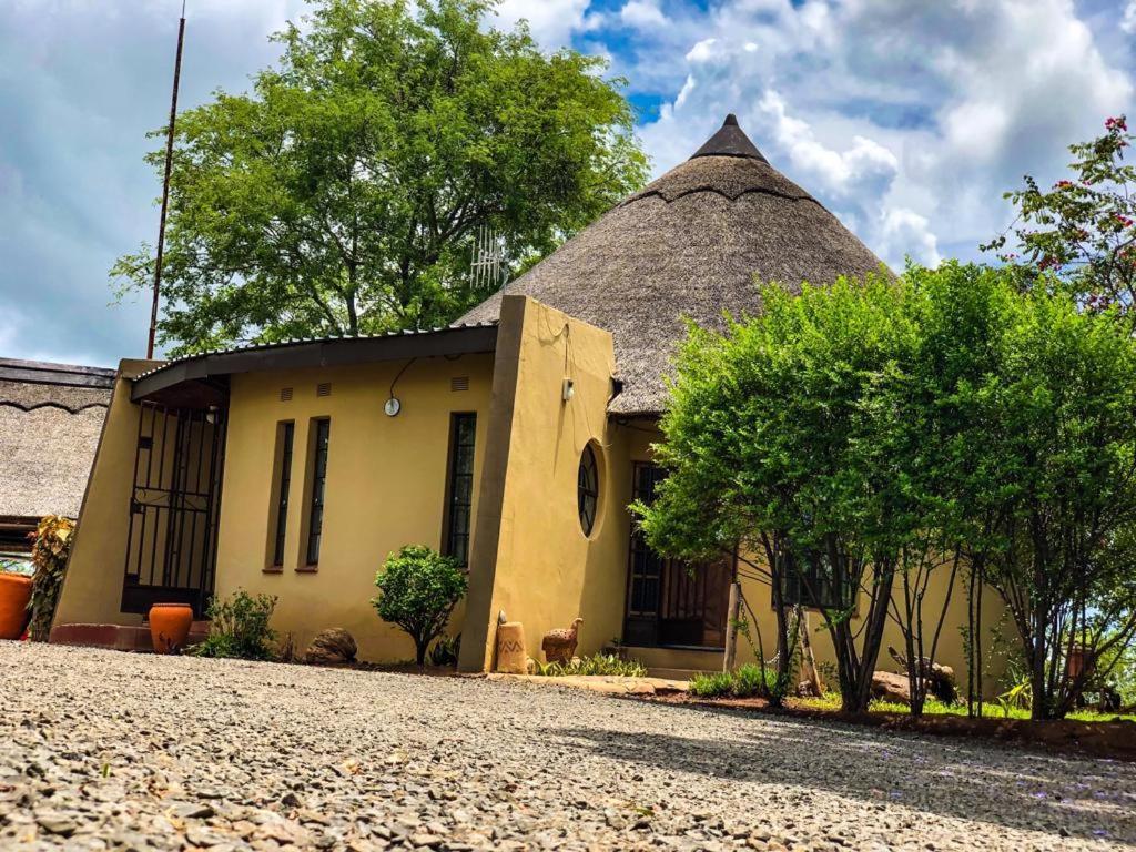 Lesoma Valley Lodge كاسان المظهر الخارجي الصورة