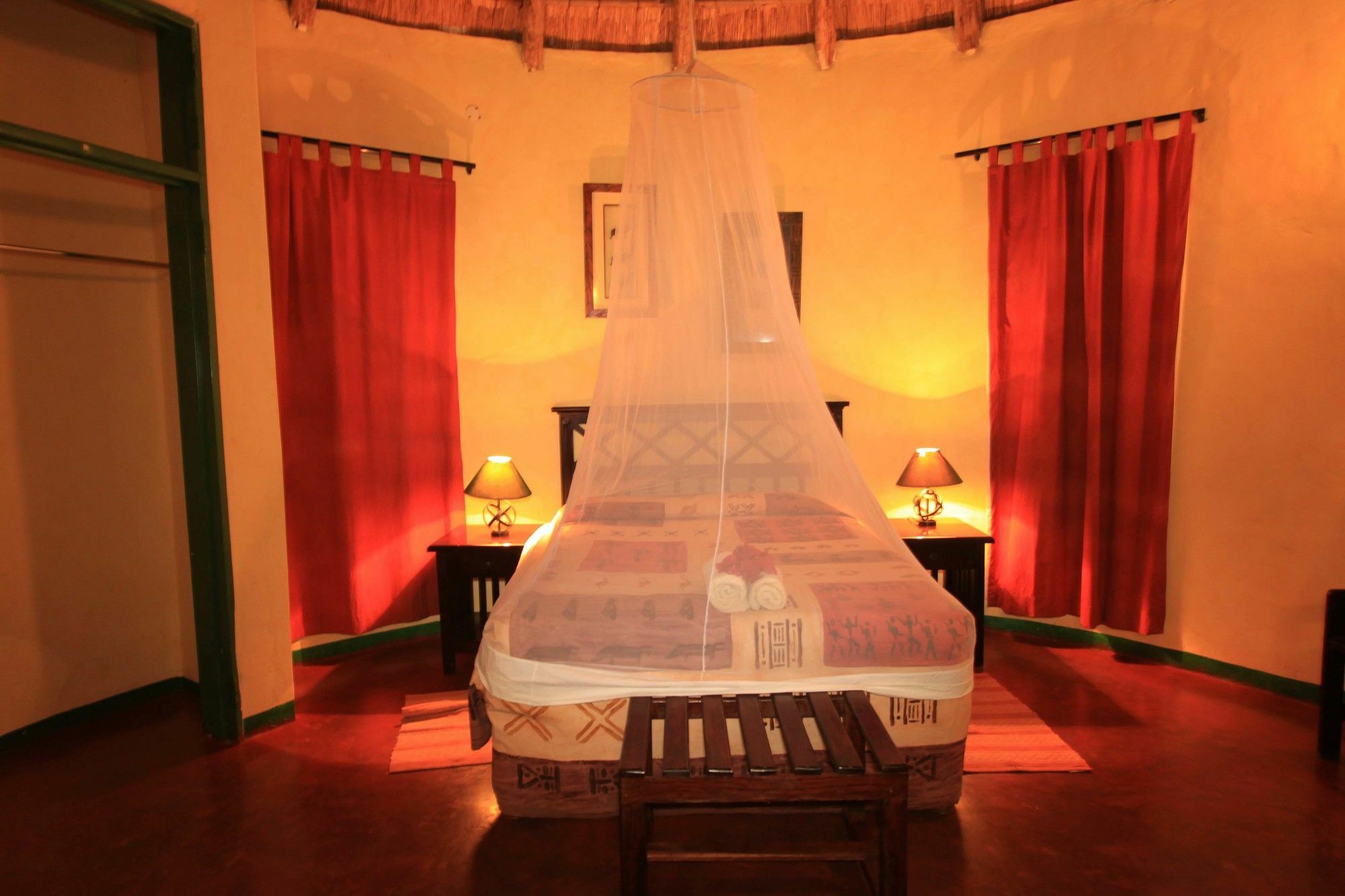 Lesoma Valley Lodge كاسان المظهر الخارجي الصورة